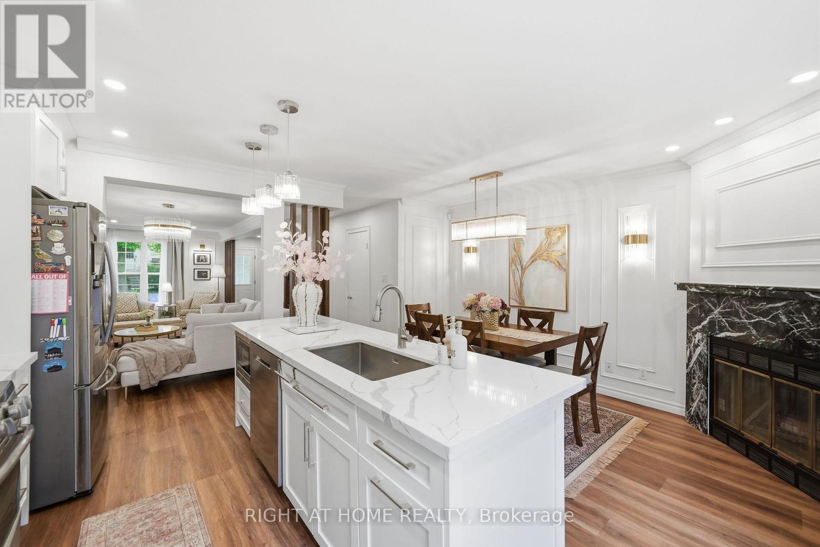 #44 2272 MOWAT AVENUE - 16