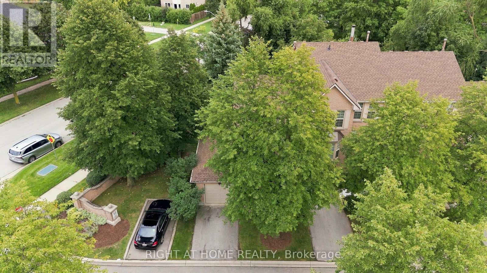 #44 2272 MOWAT AVENUE - 2