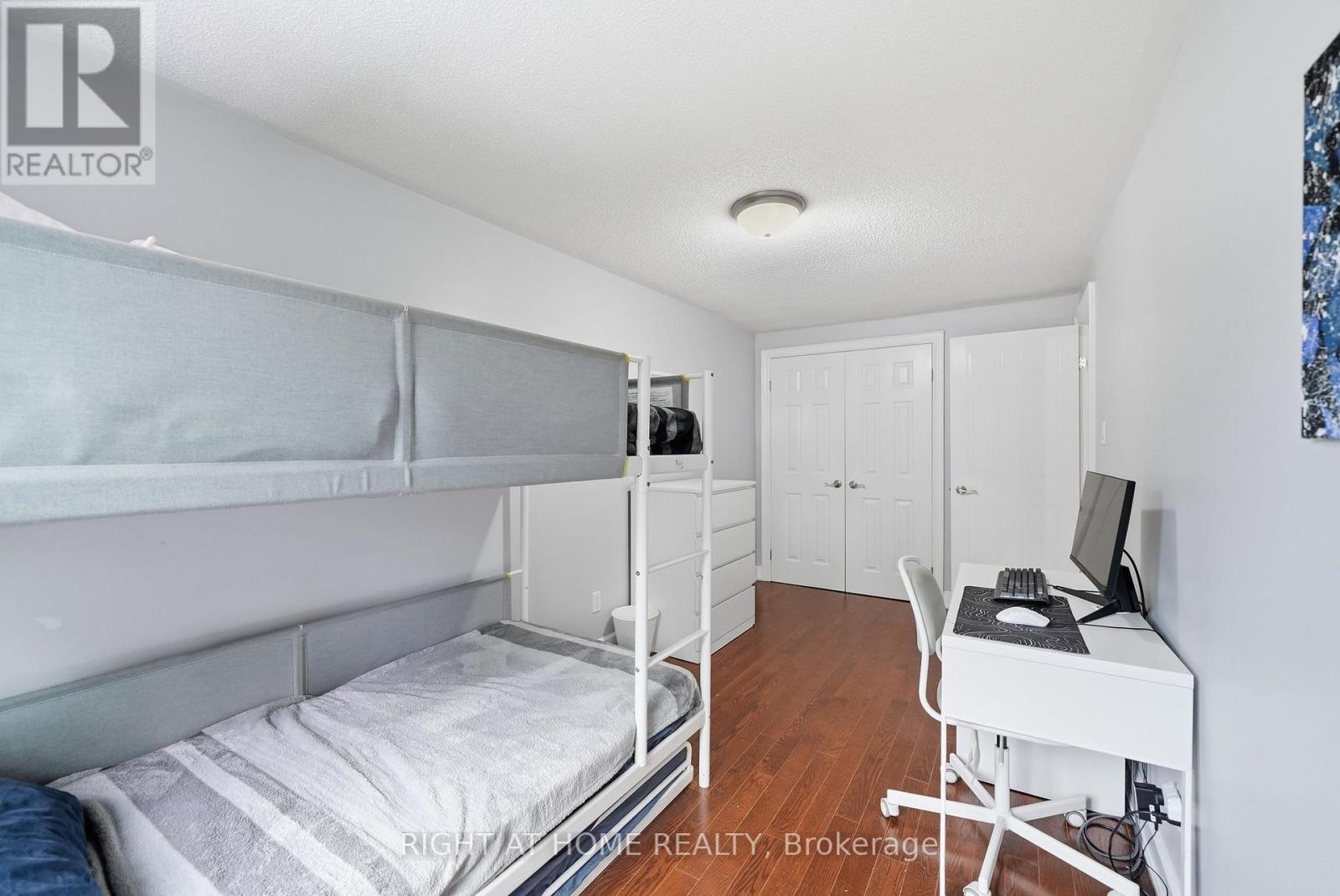 #44 2272 MOWAT AVENUE - Image 28