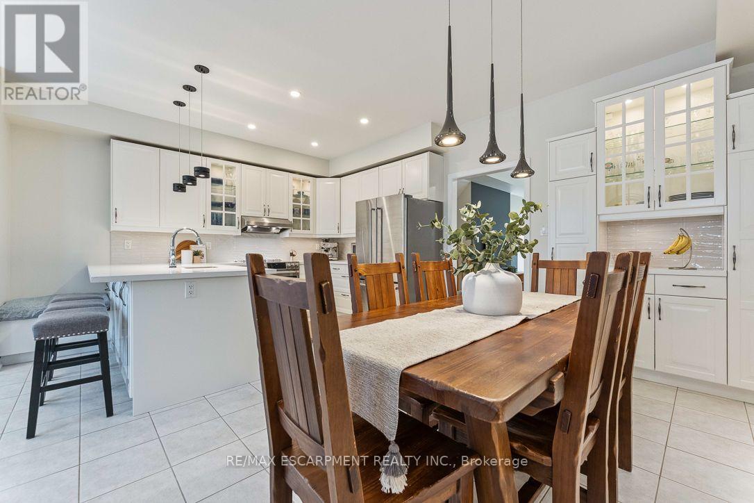 253 GATWICK DRIVE - 11