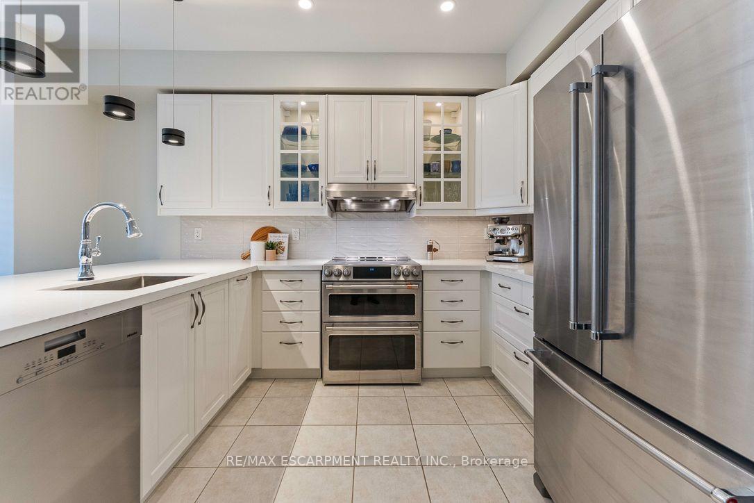 253 GATWICK DRIVE - 14