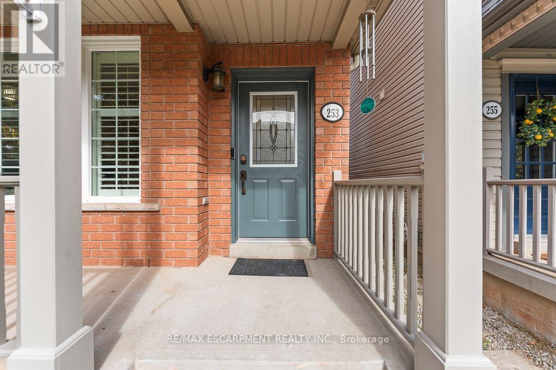 253 GATWICK DRIVE - 3