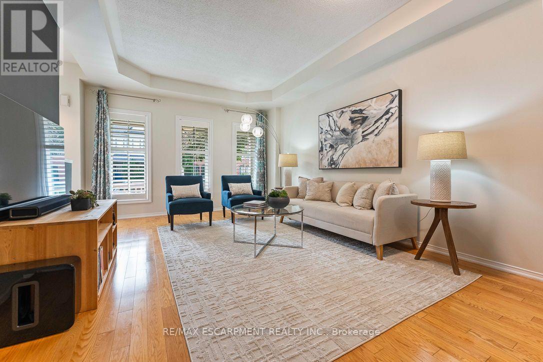 253 GATWICK DRIVE - 6