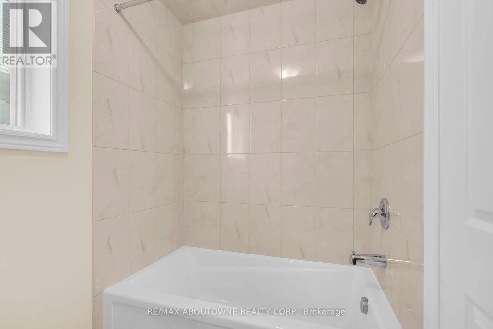 94 AMBROUS CRESCENT - Image 35