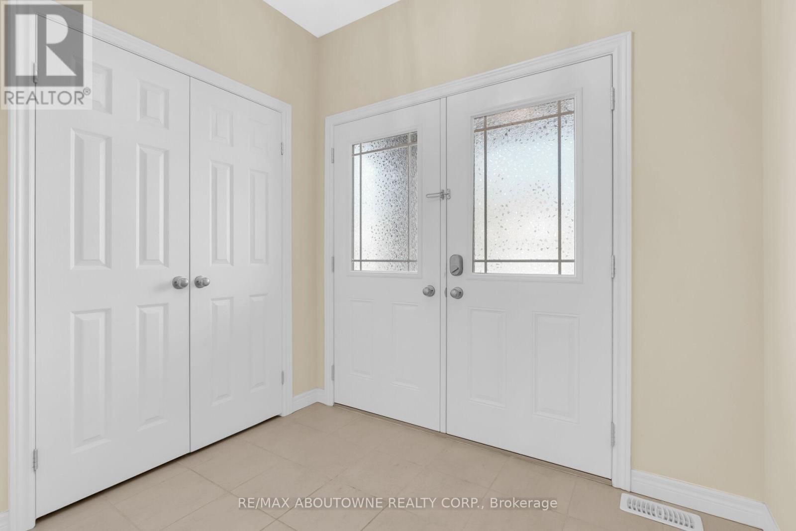 94 AMBROUS CRESCENT, Guelph (Kortright East) — photo 5