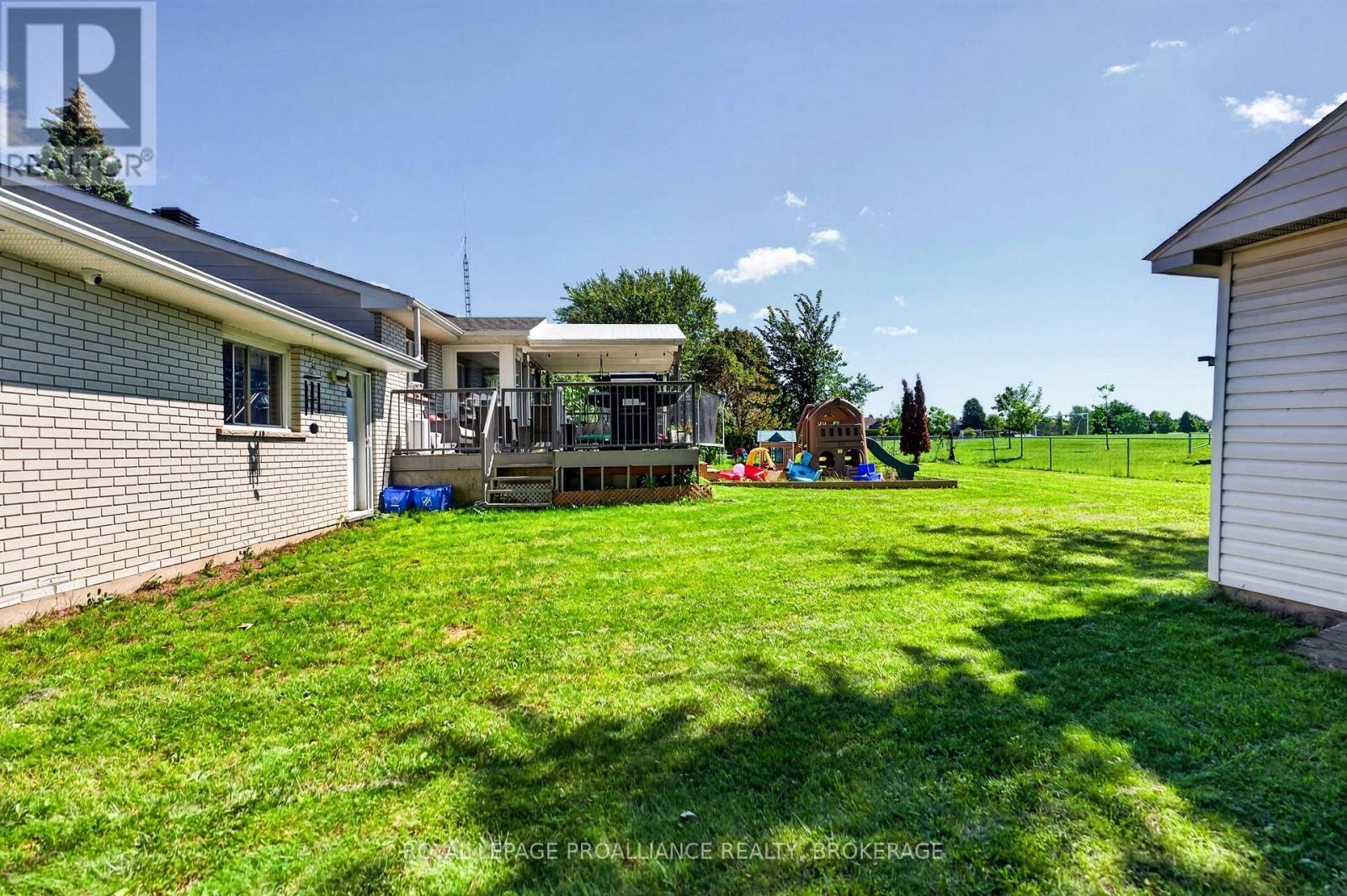 3199 PRINCESS STREET - Image 43