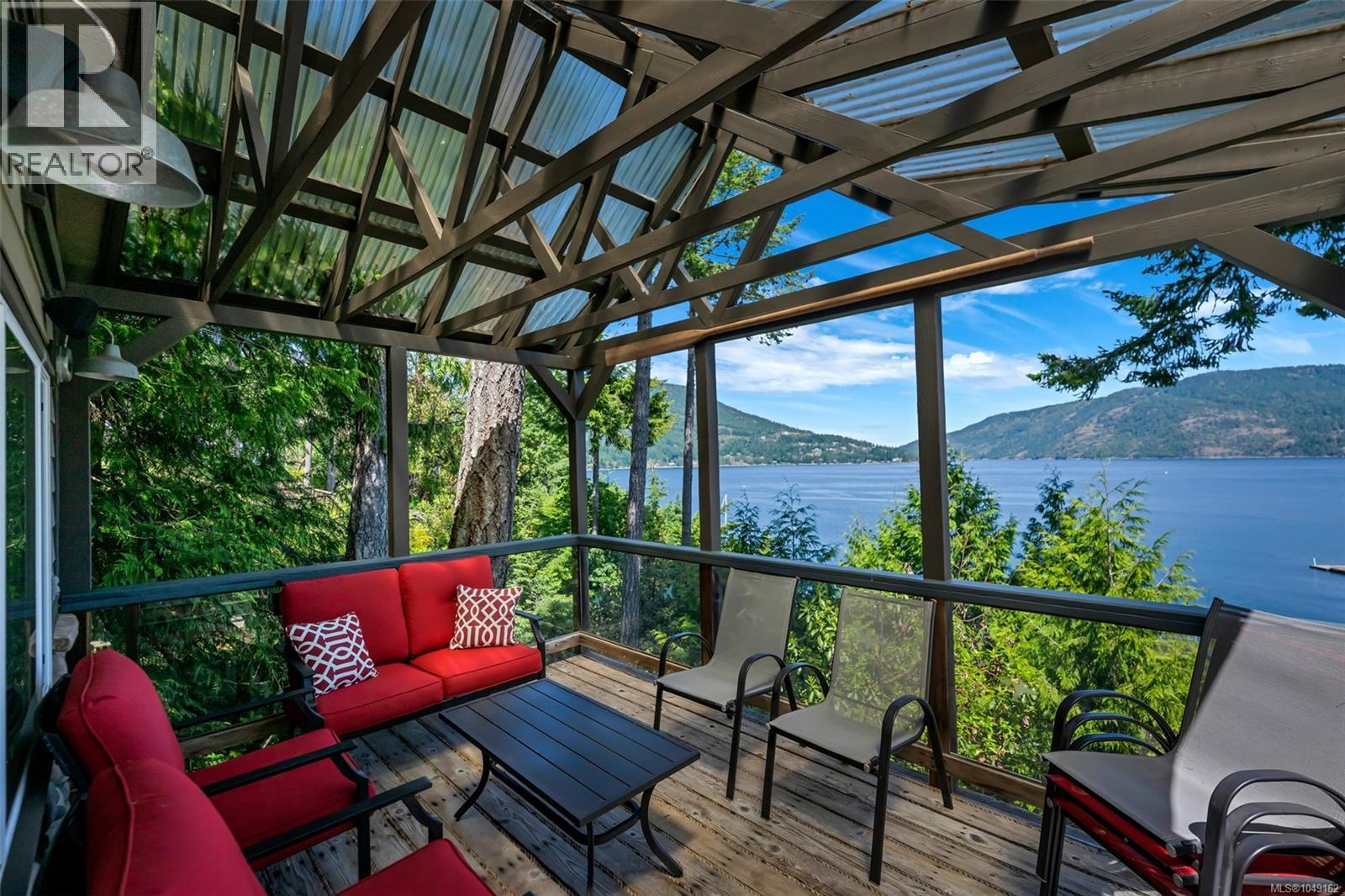 6371 Genoa Bay Rd, Duncan