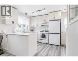 239 2 Street E, Brooks, AB T1R0G8 Photo 17