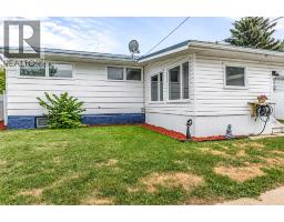 239 2 Street E, Brooks, AB T1R0G8 Photo 47