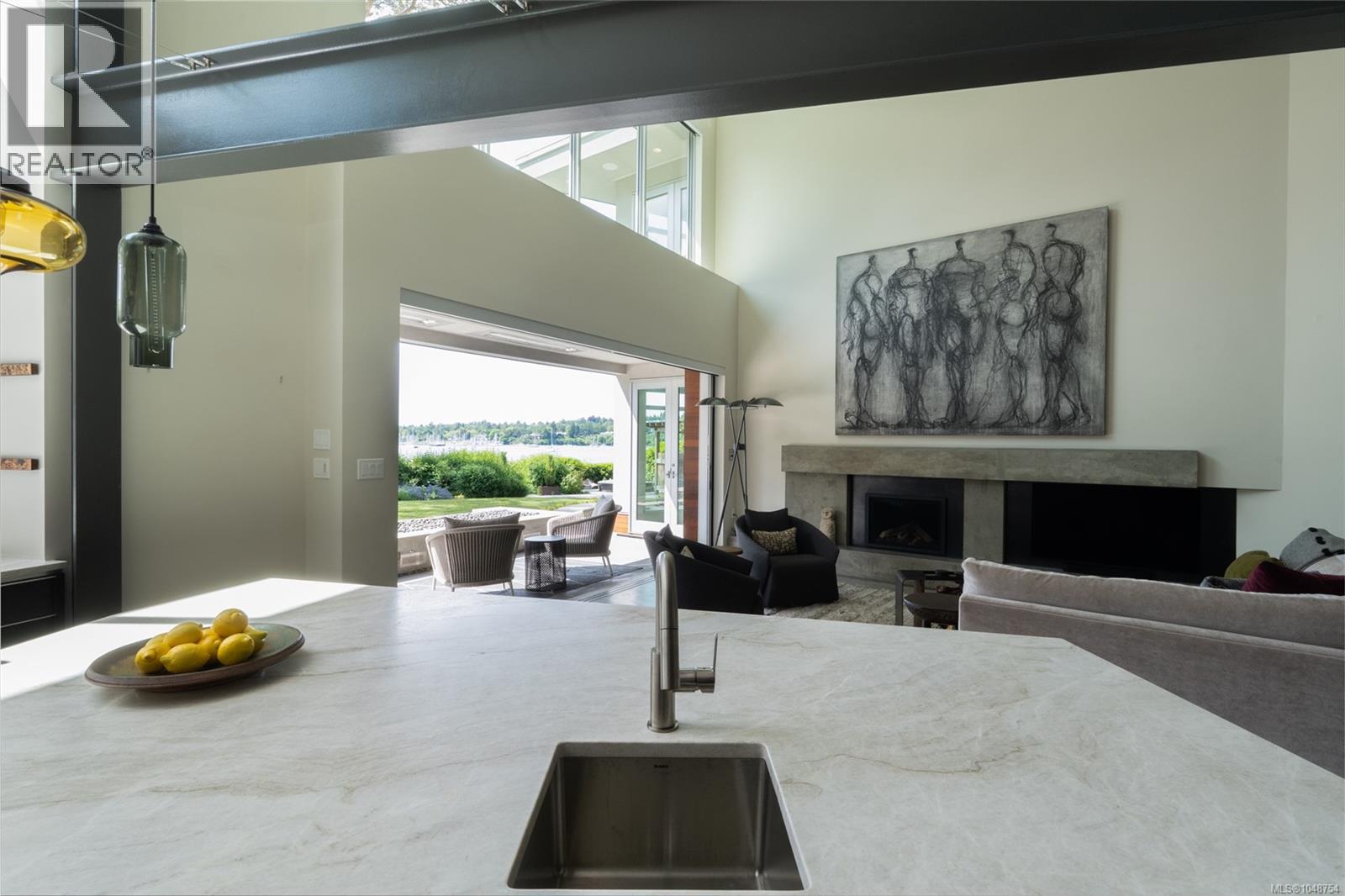 3931 Cadboro Bay Rd - 11