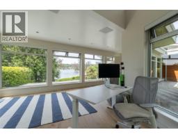 3931 Cadboro Bay Rd, Saanich, BC V8N4G7 Photo 23