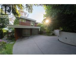 3931 Cadboro Bay Rd, Saanich, BC V8N4G7 Photo 45
