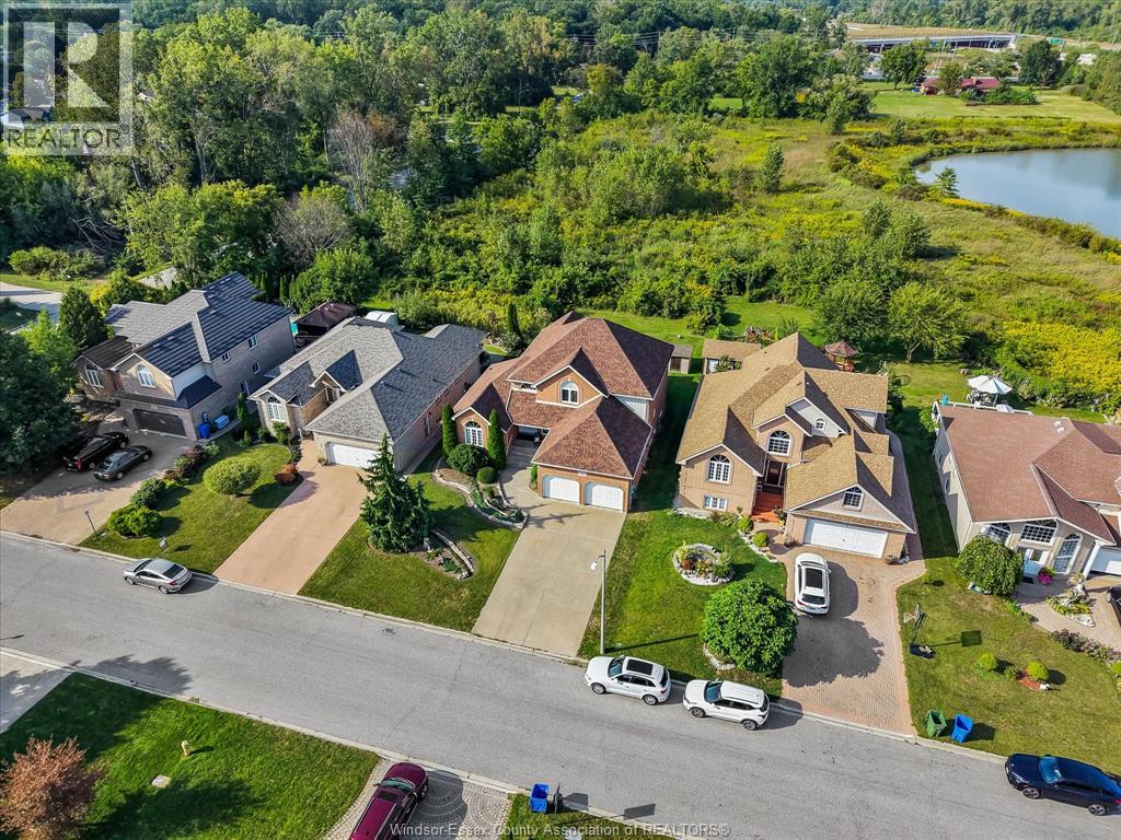 2705 LOMBARDY CRESCENT - 45