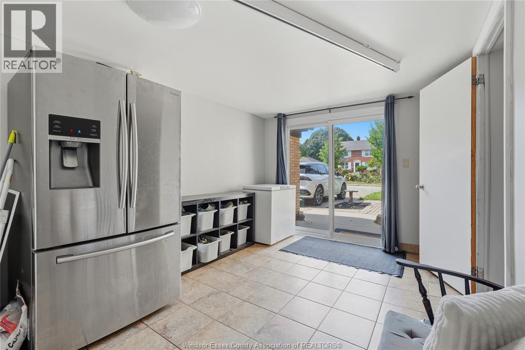 2574 BUCKINGHAM - 25
