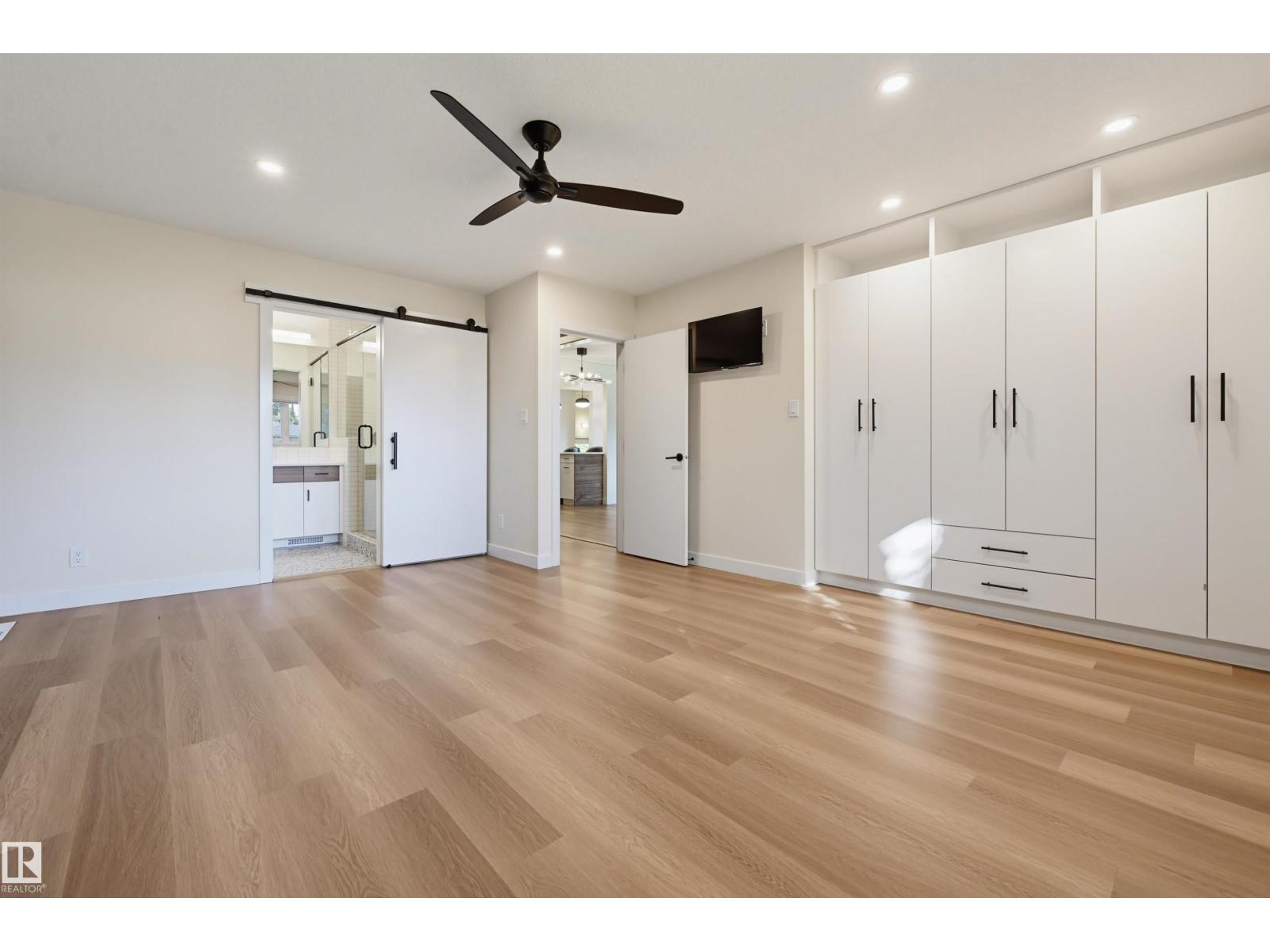 9544 148 ST NW - 23