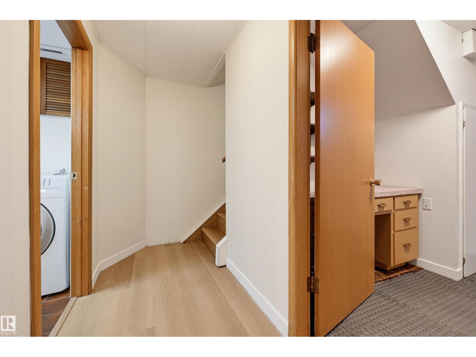 9544 148 ST NW - 29