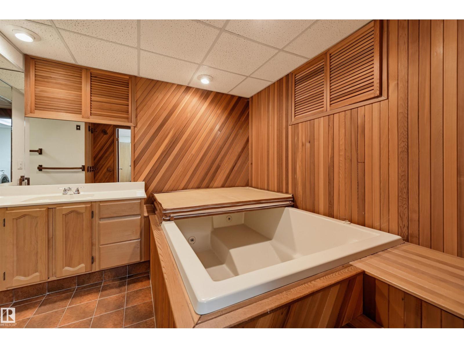 9544 148 ST NW - 36