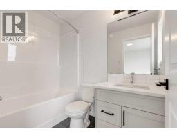 4pc Bathroom - 119 Thomas Street, Crossfield, AB T0M0S0 Photo 7