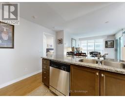 1806 - 30 Grand Trunk Crescent, Toronto, ON M5J3A4 Photo 14
