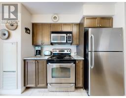1806 - 30 Grand Trunk Crescent, Toronto, ON M5J3A4 Photo 17