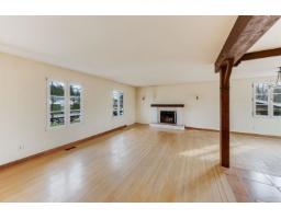 15894 Thrift Avenue, White Rock, BC V4B2M8 Photo 13