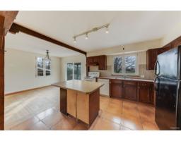 15894 Thrift Avenue, White Rock, BC V4B2M8 Photo 17