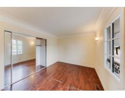 15894 Thrift Avenue, White Rock, BC V4B2M8 Photo 23