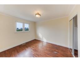 15894 Thrift Avenue, White Rock, BC V4B2M8 Photo 24