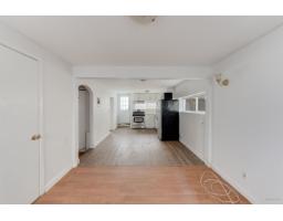 15894 Thrift Avenue, White Rock, BC V4B2M8 Photo 32
