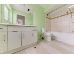 15894 Thrift Avenue, White Rock, BC V4B2M8 Photo 39