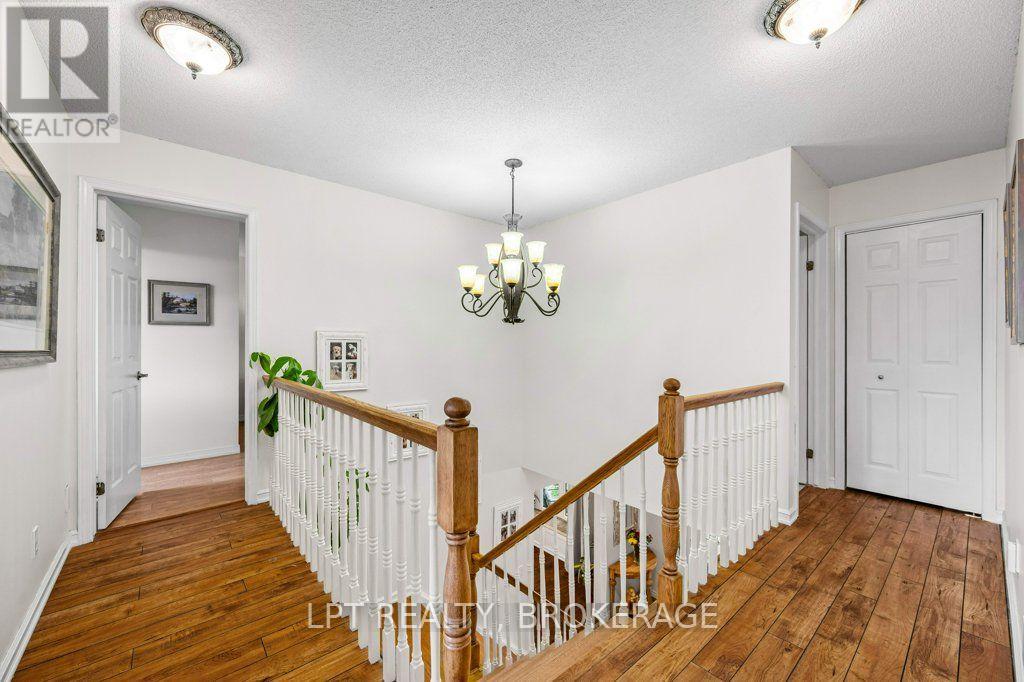 780 MUIRFIELD CRESCENT - Image 21