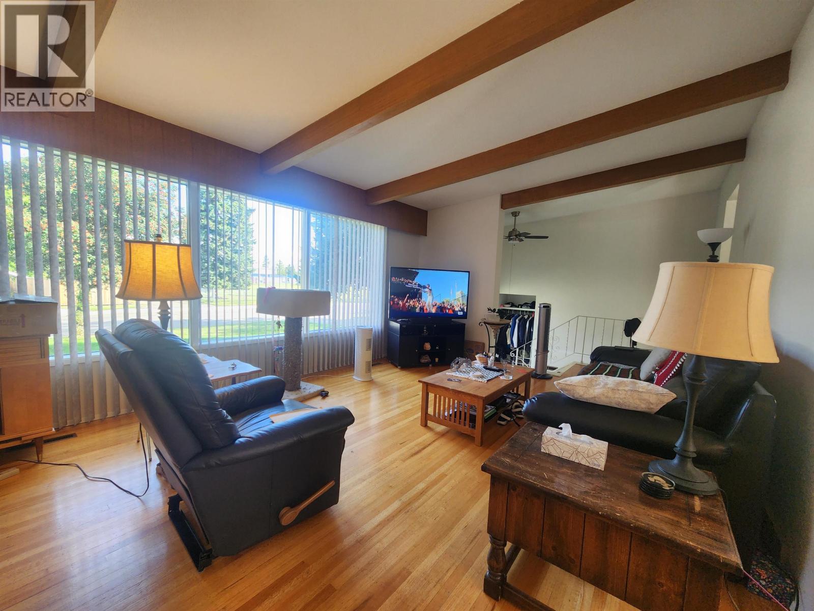Photo 10 of 21 — 2614 ELLISON DRIVE · Prince George, BC