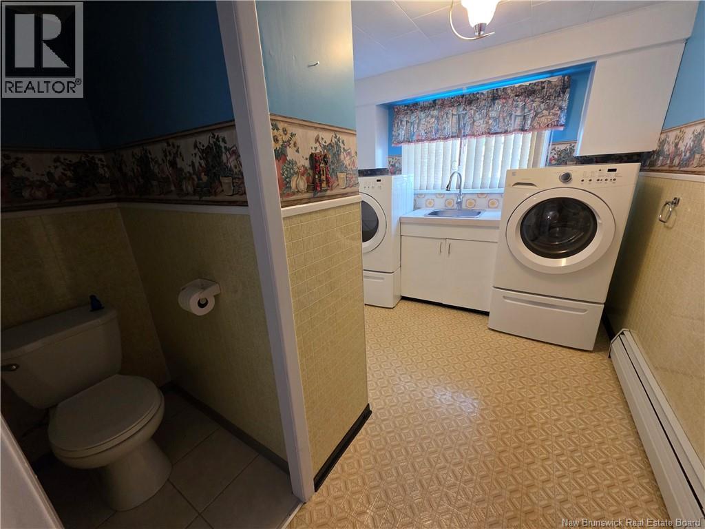 198 Bellevue Street - Image 36