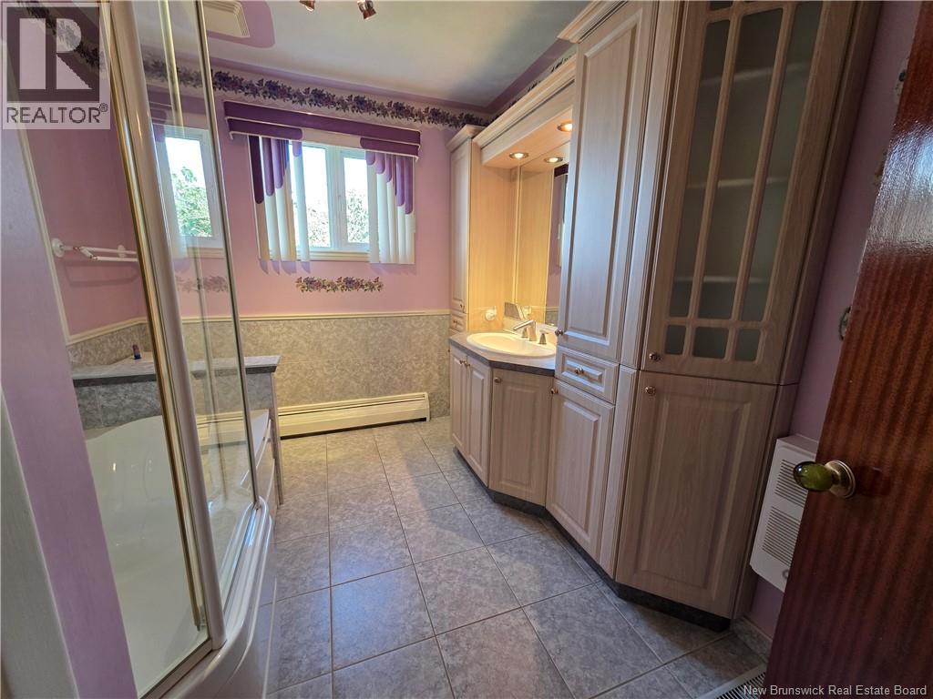 198 Bellevue Street - Image 23