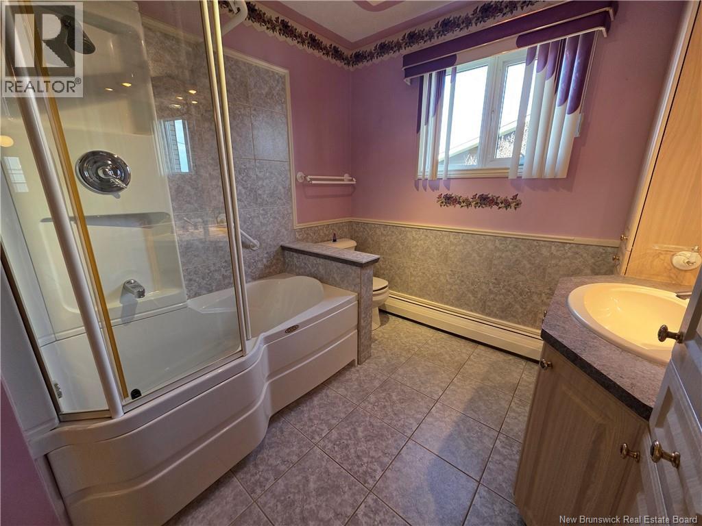 198 Bellevue Street - Image 22