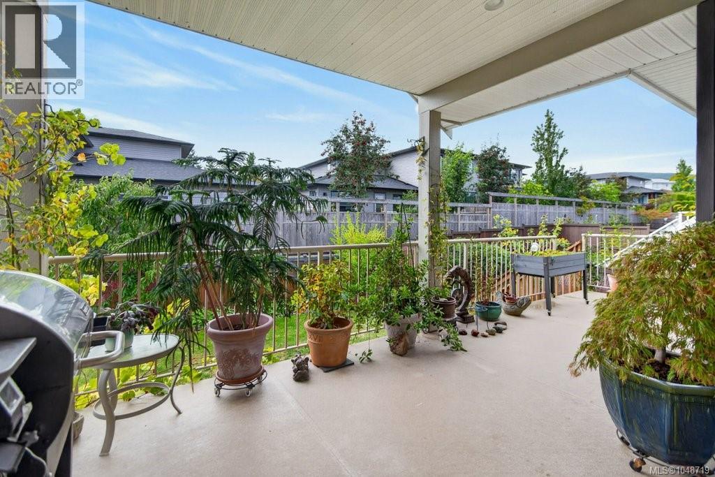 2581 Kendal Ave - Image 42