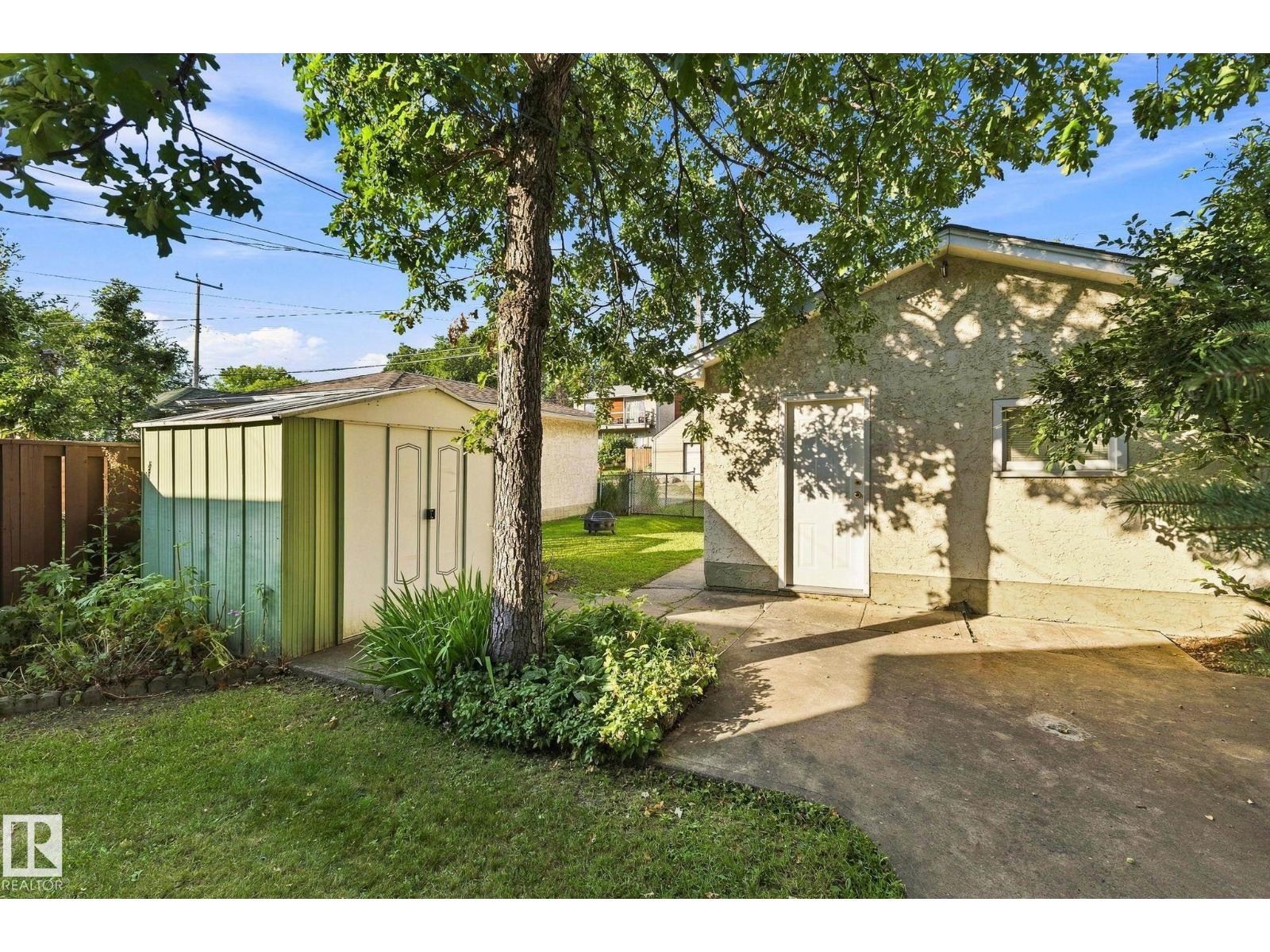 11424 67 ST NW - 30