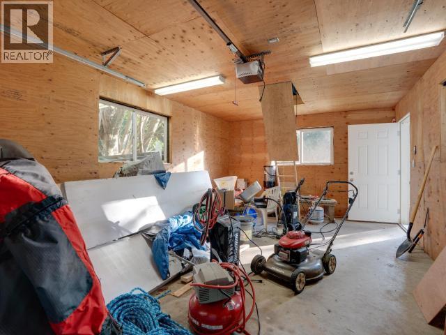 2530 JENKINSON ROAD, Powell River