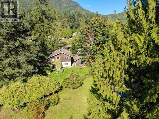 2530 JENKINSON ROAD, Powell River