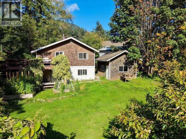 2530 JENKINSON ROAD, Powell River