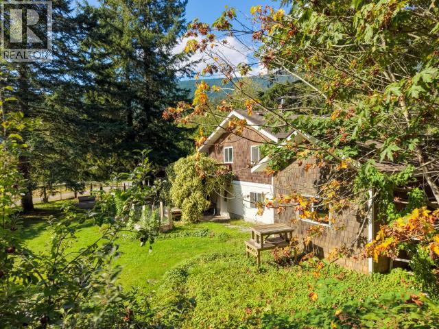 2530 JENKINSON ROAD, Powell River