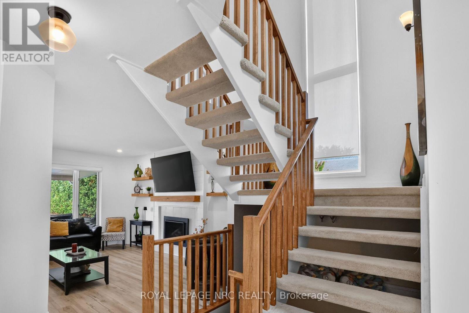 105 STEFANIE CRESCENT - Image 18