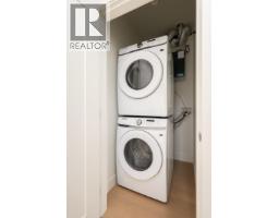 1 3645 Dundas Street, Vancouver, BC V5K1S3 Photo 19