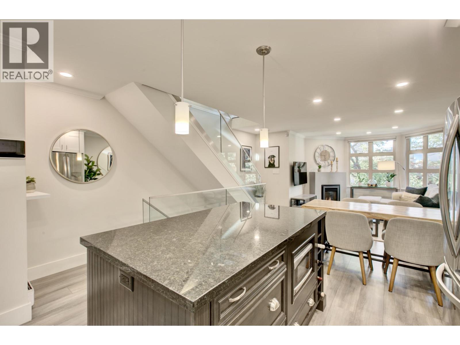 1360 W 8TH AVENUE, Vancouver