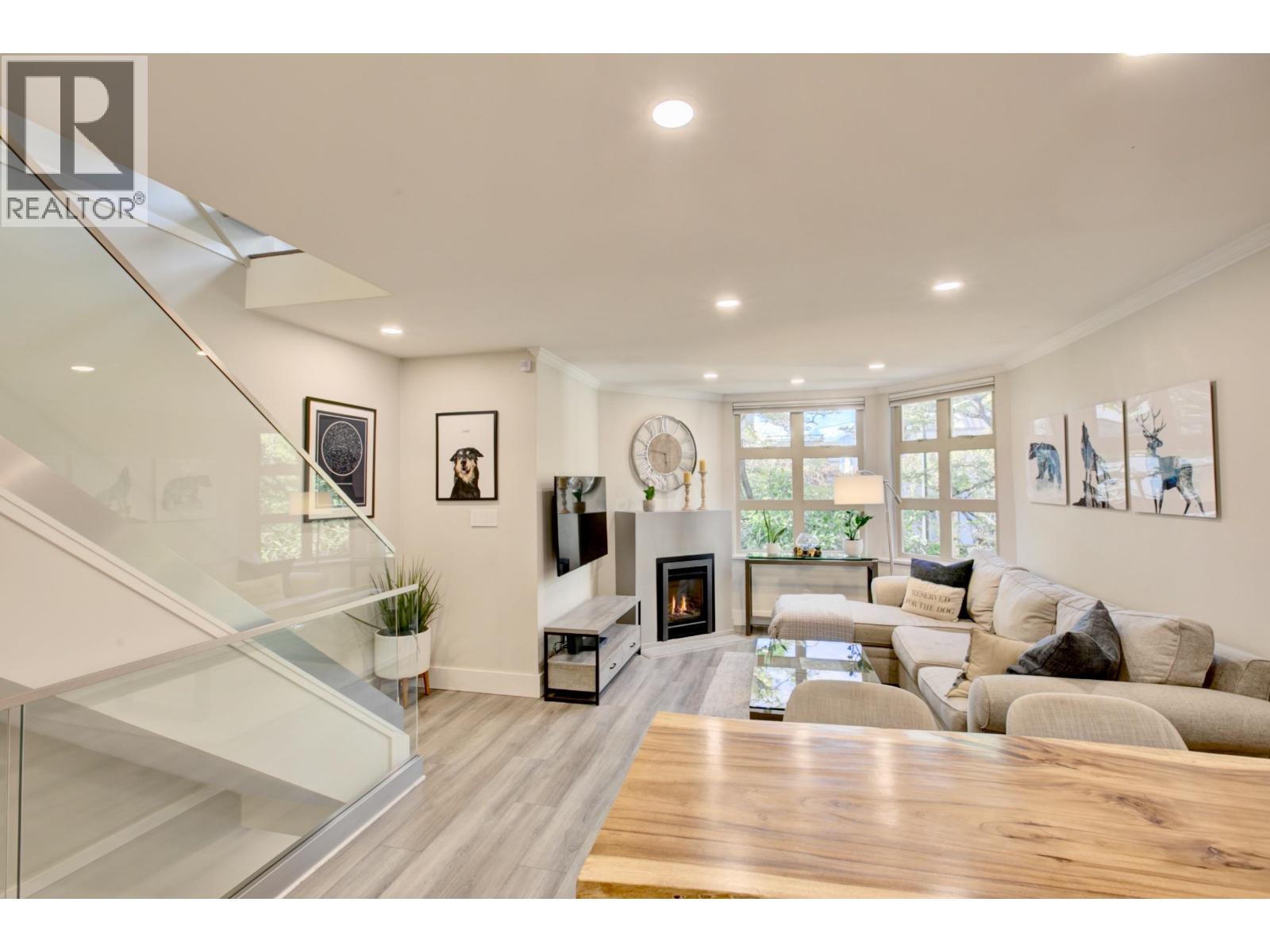 1360 W 8TH AVENUE, Vancouver