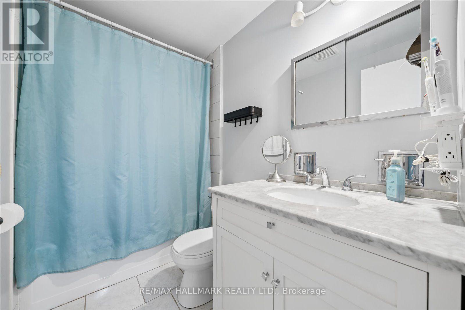 #69 39 CAMELOT WAY - Image 30