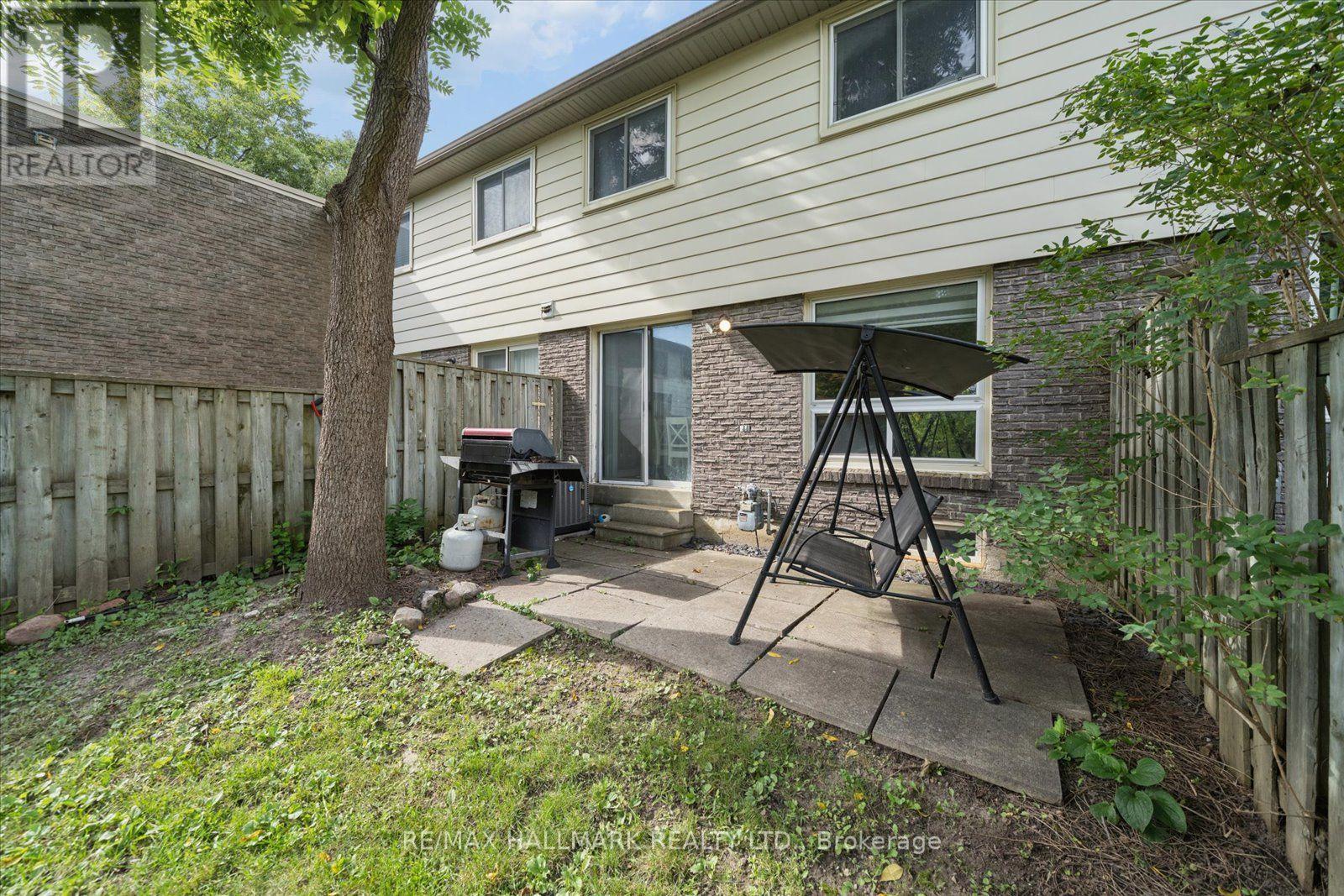 #69 39 CAMELOT WAY - Image 40