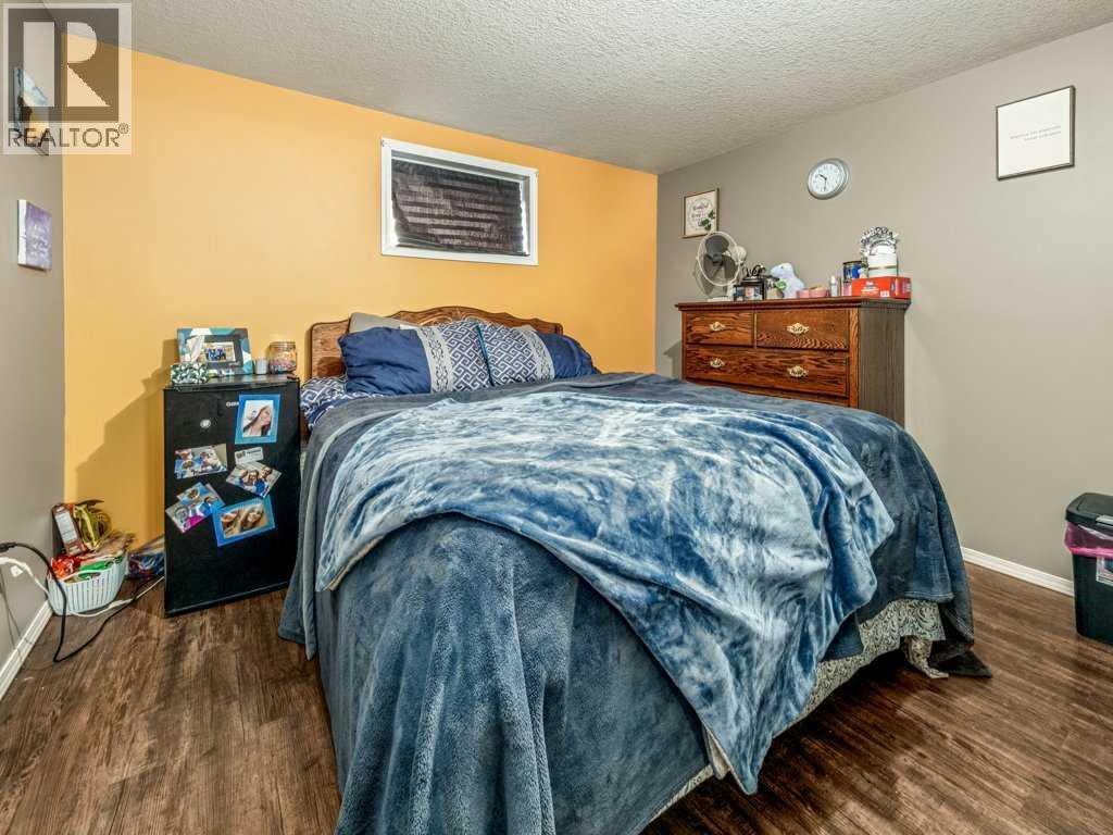 107 9 Street N photo 15