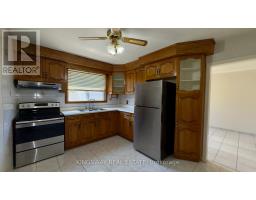 31 Quinan Drive, Toronto, ON M6L1E8 Photo 11
