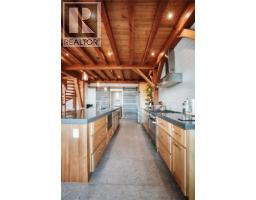 1917 Mt Mcpherson Drive, Revelstoke, BC V0E2S0 Photo 34
